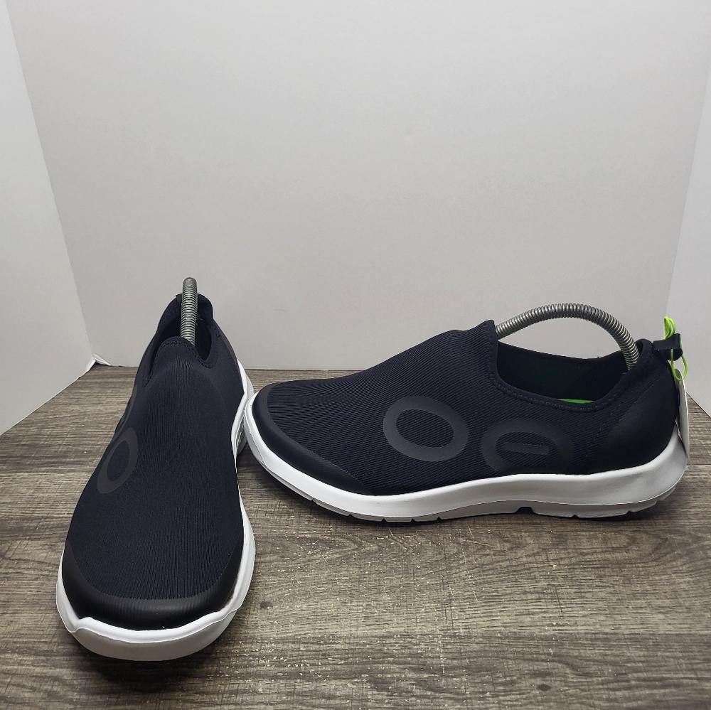 Oofos OOmg Sport Low Shoe Men's Size 11.5 Black White New